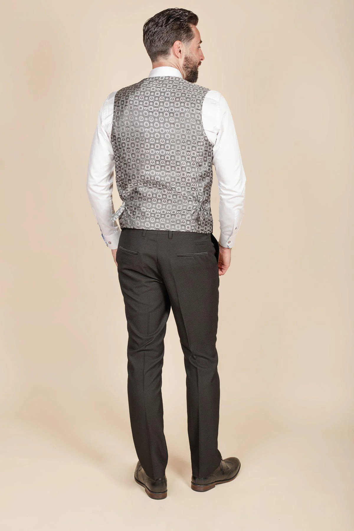 'I'm A Celebrity Get Me Out Of Here' 2022 Runner Up Owen Warner in Dalton Black Tuxedo - Image 9