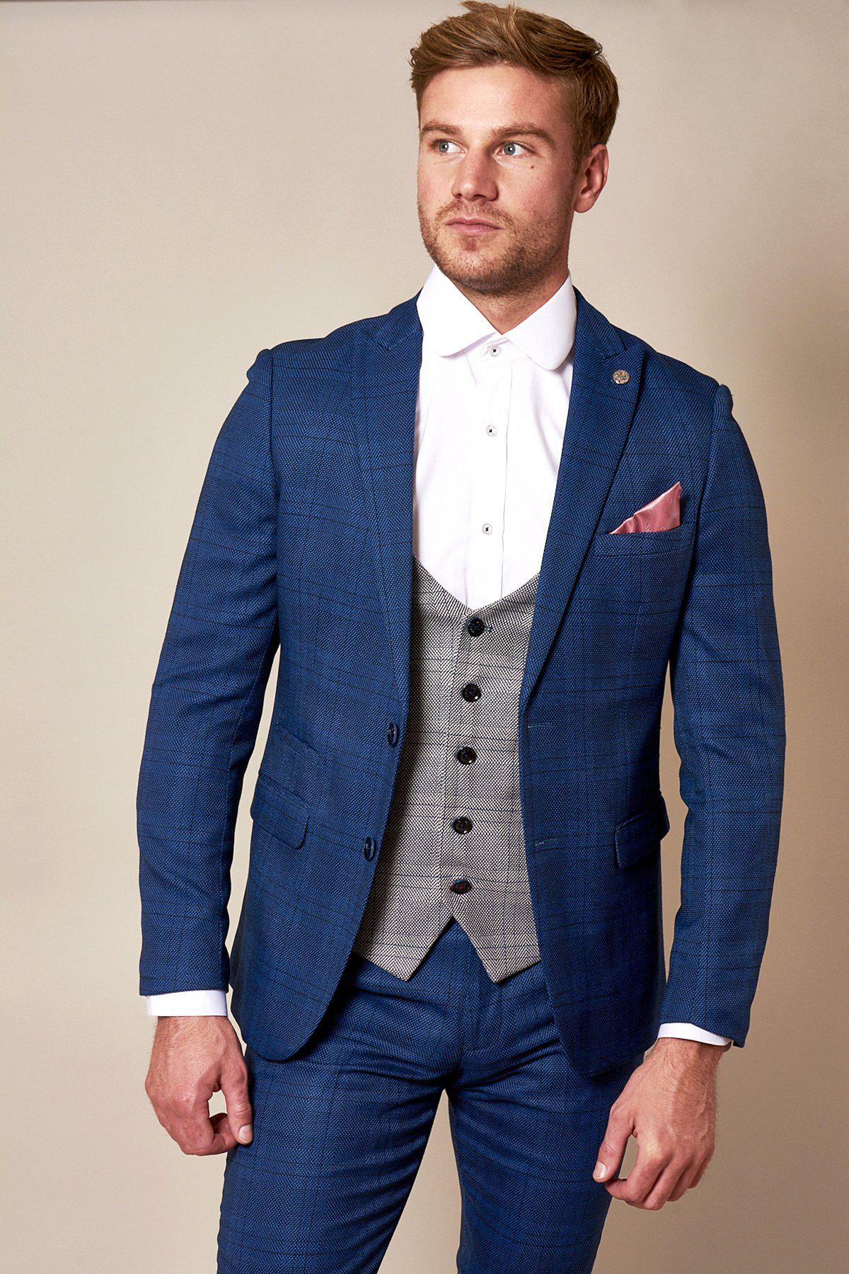 Emmerdale's Jay Kontzle (Billy Fletcher) in Jerry Check Suit - Image 7