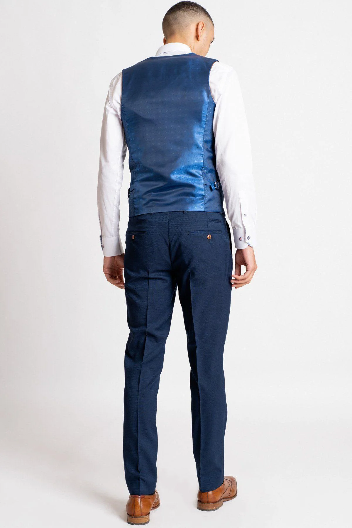 Boca Juniors Midfielder Ander Herrera in Max Royal Blue Suit - Image 12