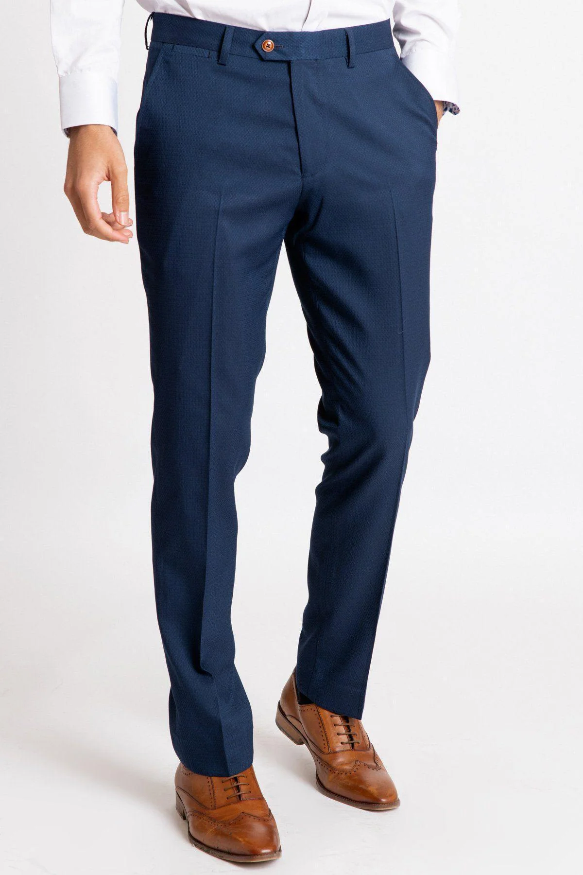 Boca Juniors Midfielder Ander Herrera in Max Royal Blue Suit - Image 13