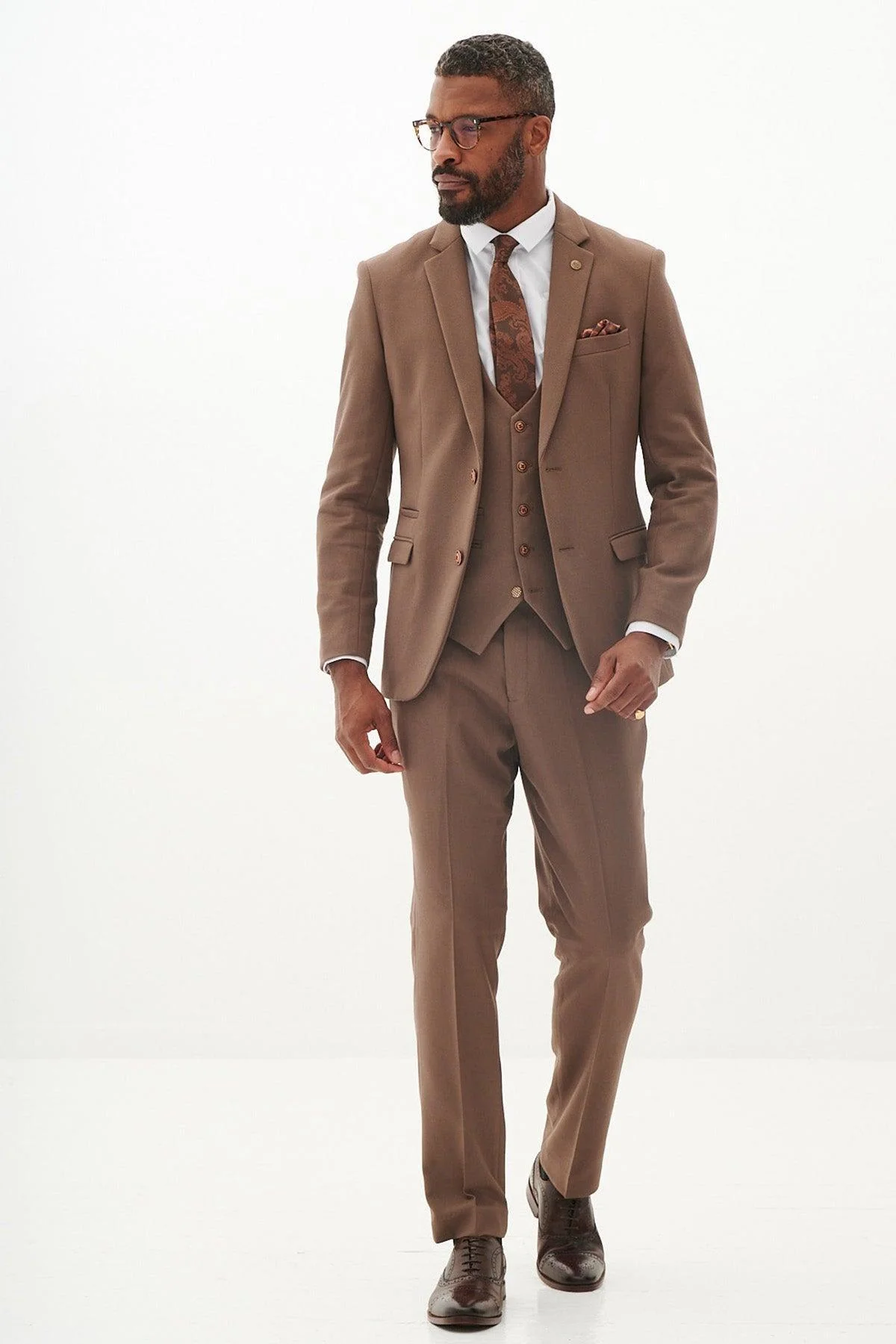 HM5 - Tan Tailored Three Piece Suit - Image 4